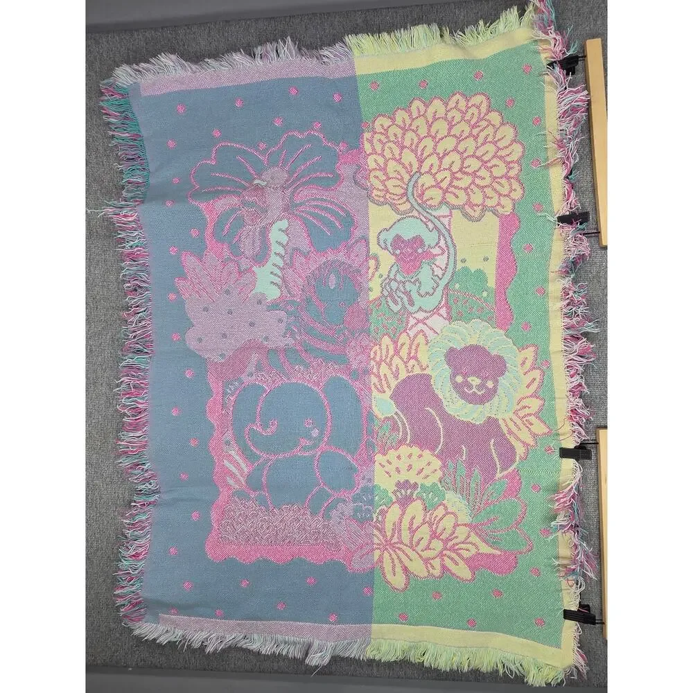 RIEGEL JACQUARD VINTAGE WEAVE JUNGLE ANIMALS 42X33 FRINGE TAPESTRY THROW BLANKET